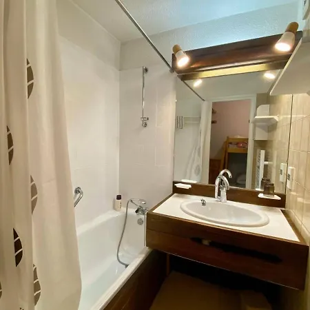 Studio Au Coeur Des Orres Pour 4 Pers Avec Balcon, Proche Commerces Et Activites - Fr-1-322-430 * Les Orres